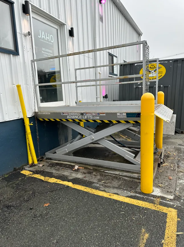 advance lifts dock lift